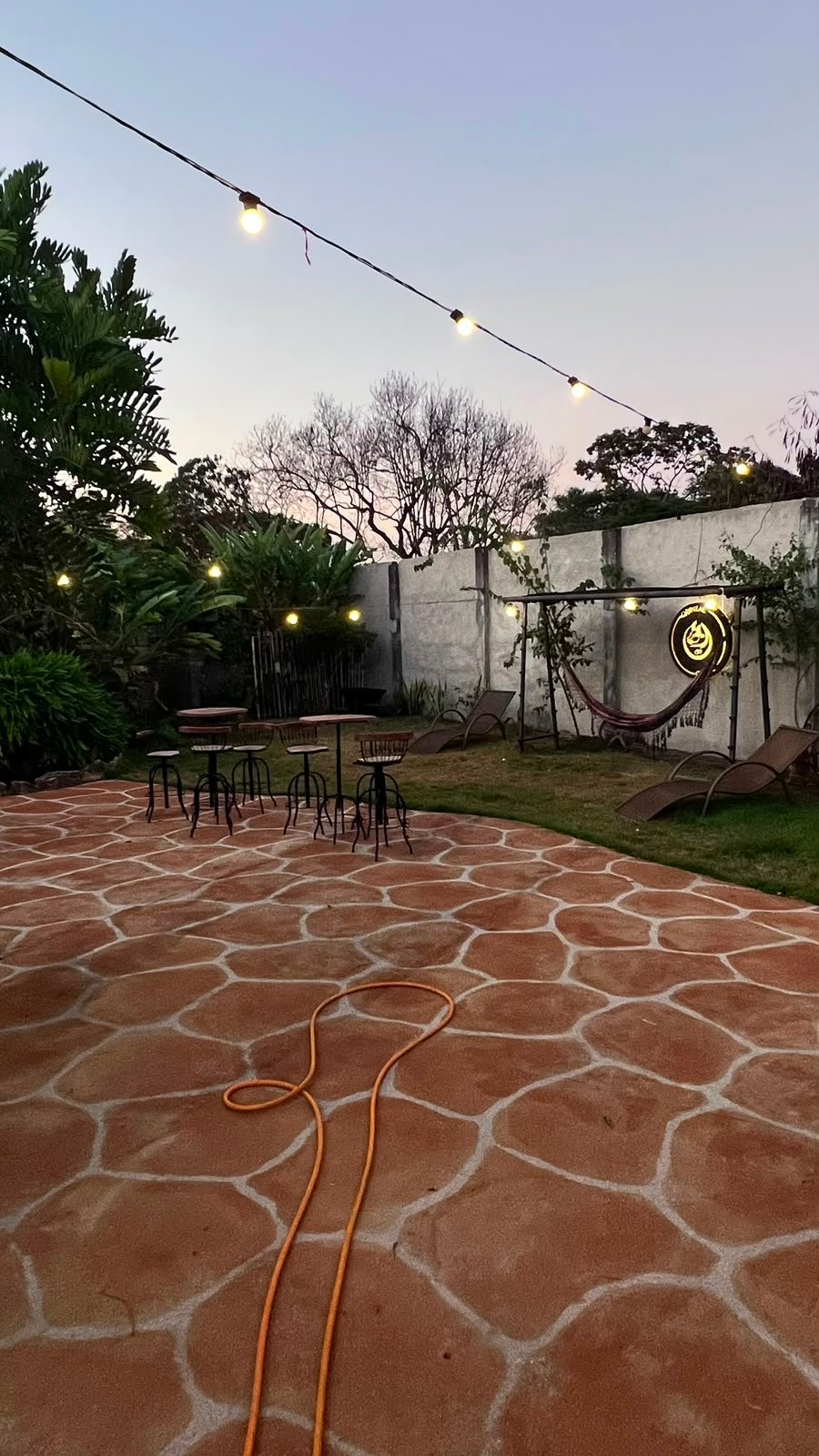 Vista do Quintal do Orcine ao entardecer